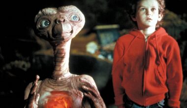 De rest van Hollywood haalde er zijn neus voor op, maar A24 waagt de sprong: "Ted gekruist met E.T."
