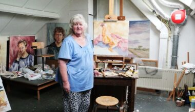 Cultuurkoningin van Roden Jelly (83) schildert, tekent en geeft les: 'Gewoon doen'