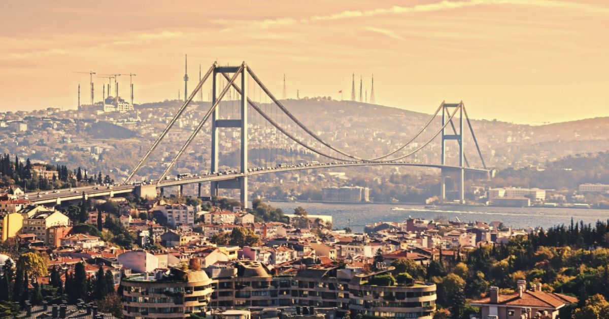 44-jarige vrouw overlijdt na plastische chirurgie in Turkije - Omroep West