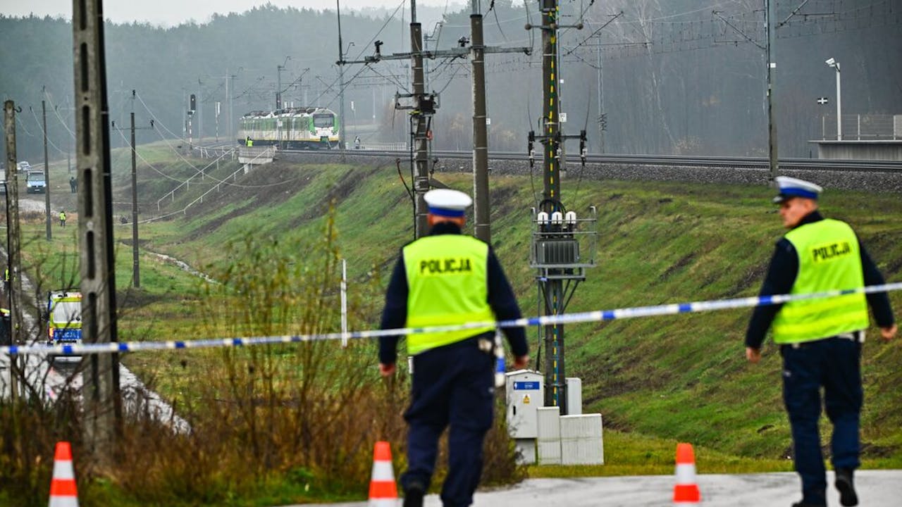 Pools-Oekraïense spoorlijn beschadigd, premier spreekt van ‘ongekende sabotage’ - Het Financieele Dagblad