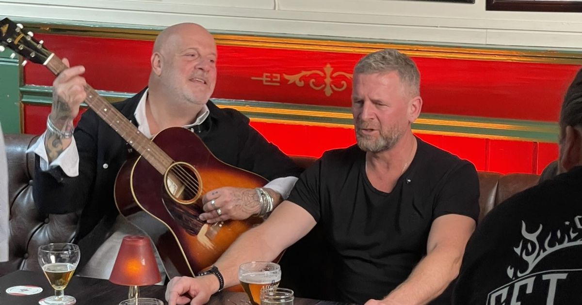 BLØF en Racoon bij een kampvuur met wat wijn: 'Voor we het wisten hadden we een lied'