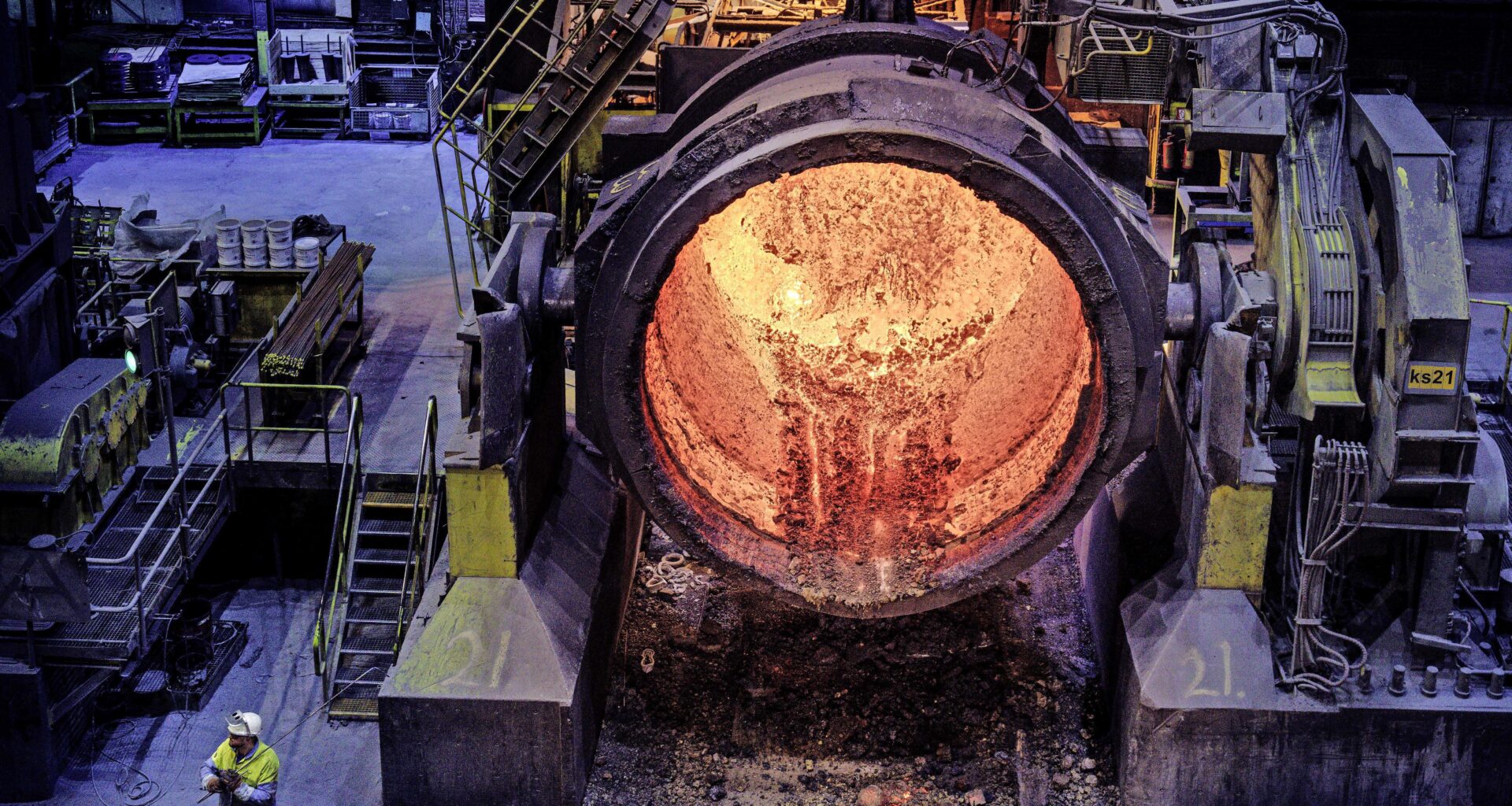 Verbetering van de winstgevendheid toont volgens Tata Steel Nederland, waar nog eens 1200 banen op het spel staan, dat kostenreducties werken.