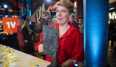 Paulien Cornelisse wint de NS Publieksprijs 2025 met het boek 'De verwarde cavia - terug op kantoor'