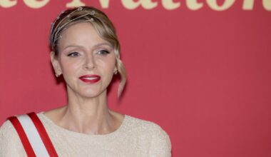 Eindelijk draagt Charlene weer een tiara