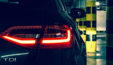 Vrouw zit urenlang opgesloten in parkeergarage - Omroep West