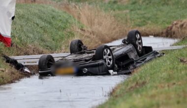 Meerdere gewonden bij ernstig ongeluk op A31 bij Zweins - Omrop Fryslân