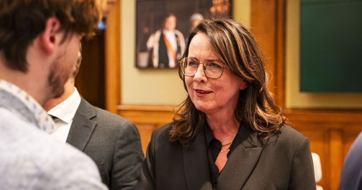 Verbazing en verwarring over plotseling opstappen Karin Dekker: ‘You hate it or you love it’