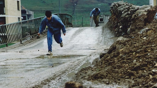 betaalden toeristen om op burgers te schieten in Bosnië?