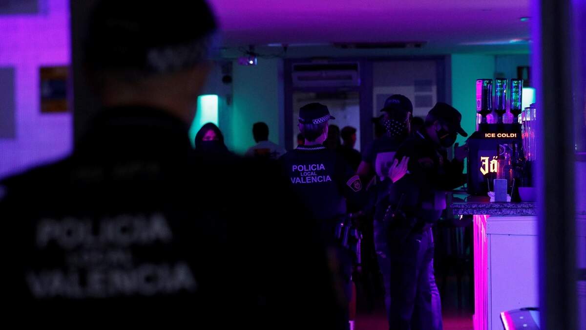 Een gezellig bedrijfsfeest in Valencia eindigde uiteindelijk in de arrestatie van een Nederlander die een vrouwelijke collega zou hebben verkracht.