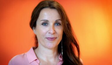 AMSTERDAM - Annick Boer tijdens de perspresentatie en castvoorstelling van de nieuwe Nederlandse musical Onze Jordaan. Diederik Ebbinge schreef en regisseert het stuk ter ere van zevenhonderdvijftig jaar Amsterdam. ANP RAMON VAN FLYMEN