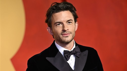 Wicked-ster Jonathan Bailey uitgeroepen tot Sexiest Man Alive