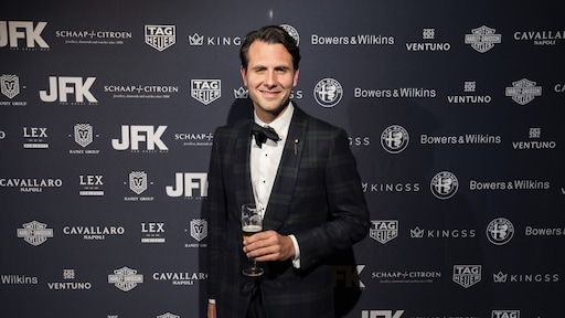 'Moet af en toe mijn bek houden'