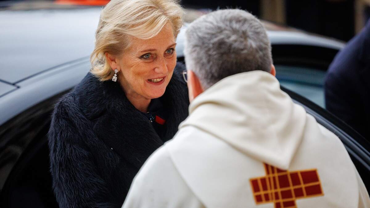 Prinses Astrid (links) in 2024.