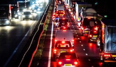 Drukste avondspits van het jaar, meer dan 1200 kilometer file - De Telegraaf