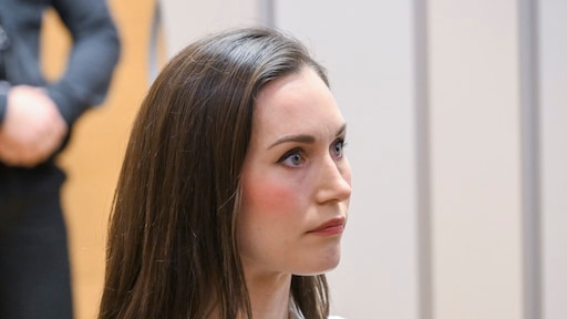 Finse ex-premier Marin kreeg met haar 'lippenstiftregering' bakken seksisme over zich heen