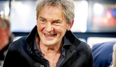 Matthijs van Nieuwkerk duikt het theater in