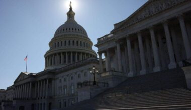 De Amerikaanse Senaat heeft in de nacht van maandag op dinsdag ingestemd (60-40) met een wetsvoorstel om een einde te maken aan de shutdown. 