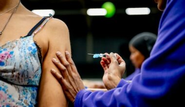 Autisme komt echt niet door vaccinaties, benadrukt Lareb