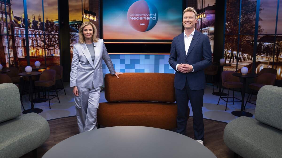Welmoed Sijtsma en Sam Hagens startten afgelopn zomer met hun talkshow ’Goedenavond Nederland.’