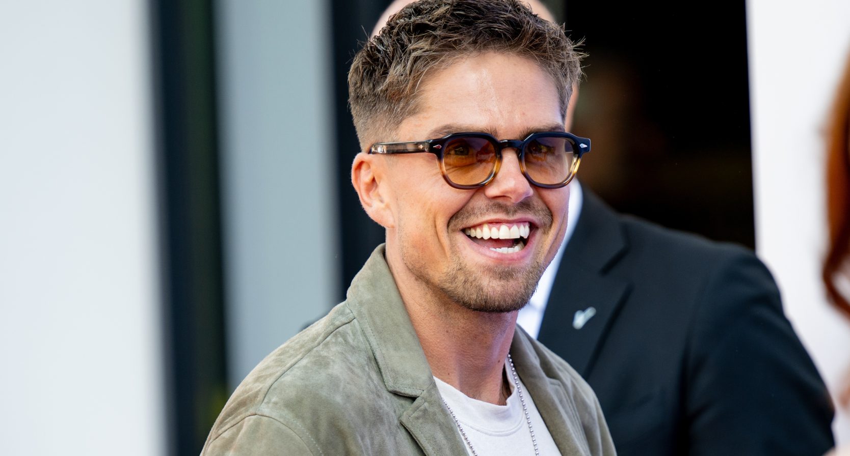 De kerstboom van André Hazes en Noa Braaf staat al (en zo ziet-ie eruit)