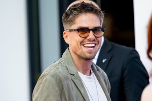 Thumbnail voor André Hazes deelt voor het eerst foto's met Noa op haar verjaardag: 'Zo blij met jou'