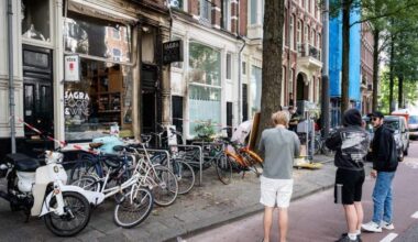 De tiener wordt verdacht van betrokkenheid bij een poging tot explosie bij een vestiging van de pizzaketen aan de Plantage Kerklaan in de nacht van 2 op 3 september.