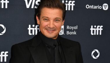 Jeremy Renner.