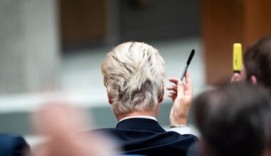 partijen nog niet eens over stoelendans Tweede Kamer