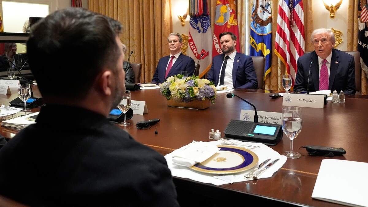 Vice-president Vance, president Trump en president Zelenski tijdens een eerdere ontmoeting in Washington