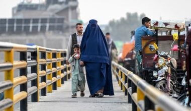 Nederland wil twee Afghaanse vrouwen terugsturen, ondanks vrouwvijandig regime Taliban