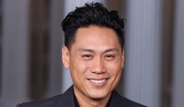 Regisseur Jon M. Chu hint op script voor derde Wicked-film