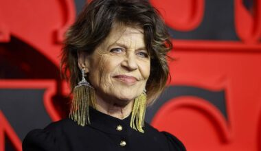 Linda Hamilton in 2025.