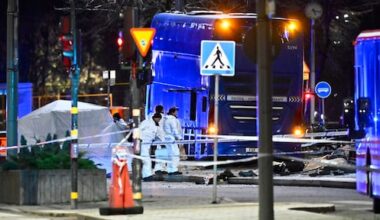 Getuige van busongeluk Stockholm greep in en redde mensen, 'het was verschrikkelijk'