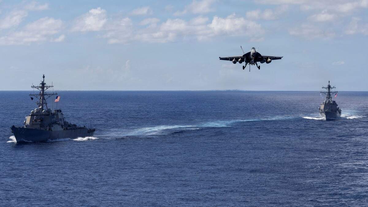 De afgelopen maanden is een grote militaire opbouw in de regio gaande. 