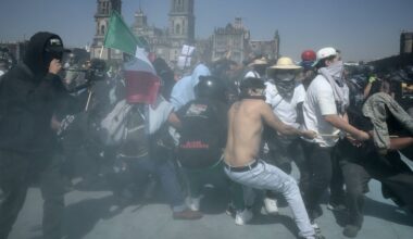 Tientallen politieagenten gewond bij slot ‘Gen-Z’ protestmars in Mexico