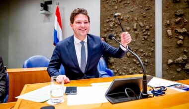 Tweede Kamerleden kiezen Thom van Campen (VVD) als nieuwe voorzitter