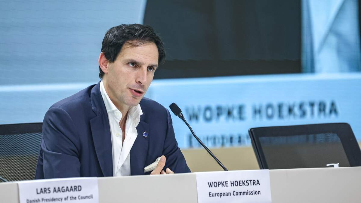 Op de klimaattop kapittelt een felle Eurocommissaris Wopke Hoekstra andere landen over het feit dat ze in zijn ogen te weinig maatregelen nemen om de uitstoot terug te dringen.
