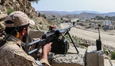 Ter illustratie: een beveiliger van de Taliban bij de grens van Afghanistan met Pakistan.