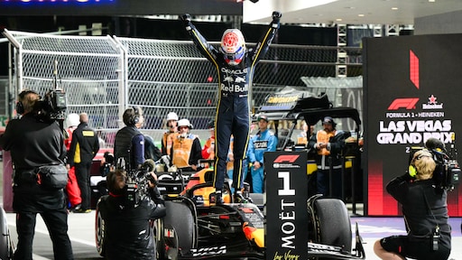 Verstappen wint GP Las Vegas, Norris houdt schade beperkt