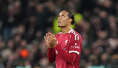 Virgil van Dijk roept de Liverpool-supporters op tot steun.