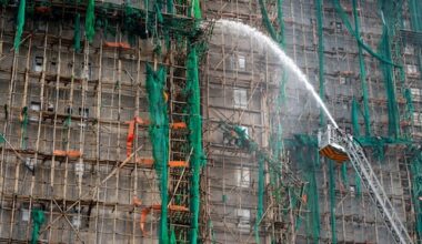 Bamboesteigers werkten mogelijk als 'snelweg voor het vuur' in Hongkong