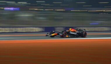 Max Verstappen in actie tijdens de kwalificatie in Qatar.