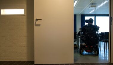 Gehandicaptenzorg vreest opnamestops door personeelstekort: 'Schrijnende situatie'