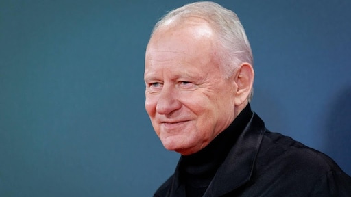 'Ik kreeg mijn tekst via een oortje'