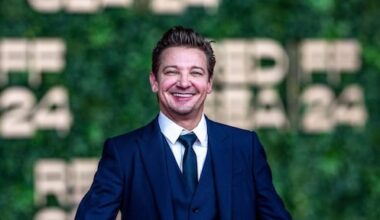 Jeremy Renner dreigt met rechtszaak tegen regisseur over AI-stem