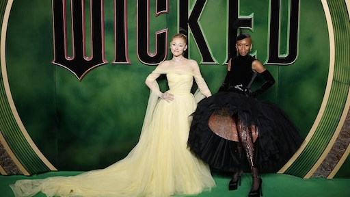 Cynthia Erivo schiet Arianna Grande te hulp bij opdringerige fan