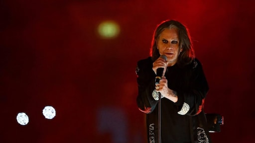 Vrouw claimt Ozzy Osbourne als vader en stuurt teennagel op voor DNA-test: 'Veel gekken'