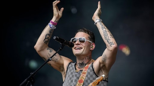 Douwe Bob vindt Miss Montreal Nederlandse 'Queen of Christmas'