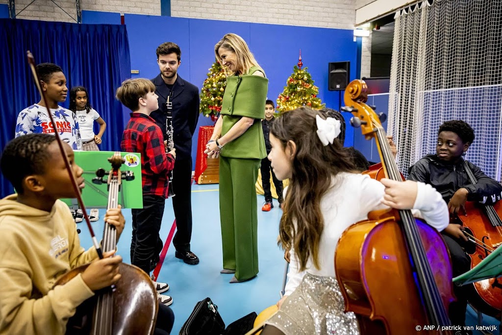 Koningin Máxima bezoekt grootste schoolband van Nederland