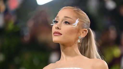 Ariana Grande in dertiende seizoen American Horror Story